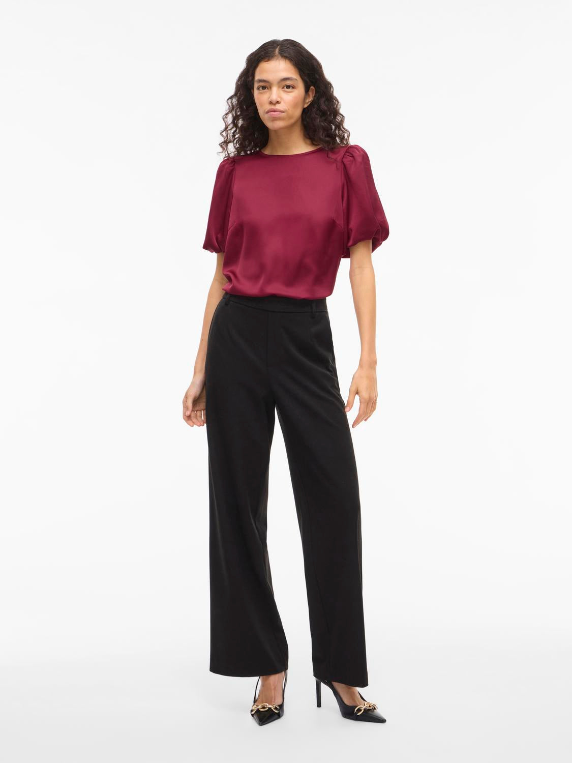 model_shot-front_full